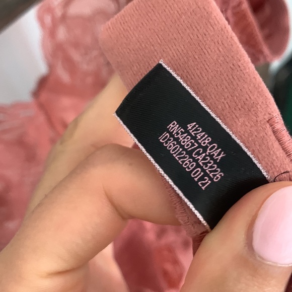 Delicate and soft lace peach pink Victoria’s Secret Slip Dress / Size XS - Picture 8 of 10